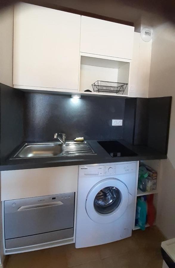 Appartement Terrasse Vue Mer, Plage Gorguette A 1 Minute A Pied, Wifi,Clim Parking Collectif ساناري سور مير المظهر الخارجي الصورة